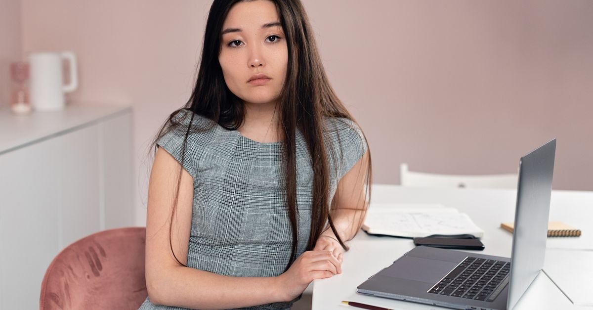 メールレディが「怪しい」と言われる理由のイメージ写真